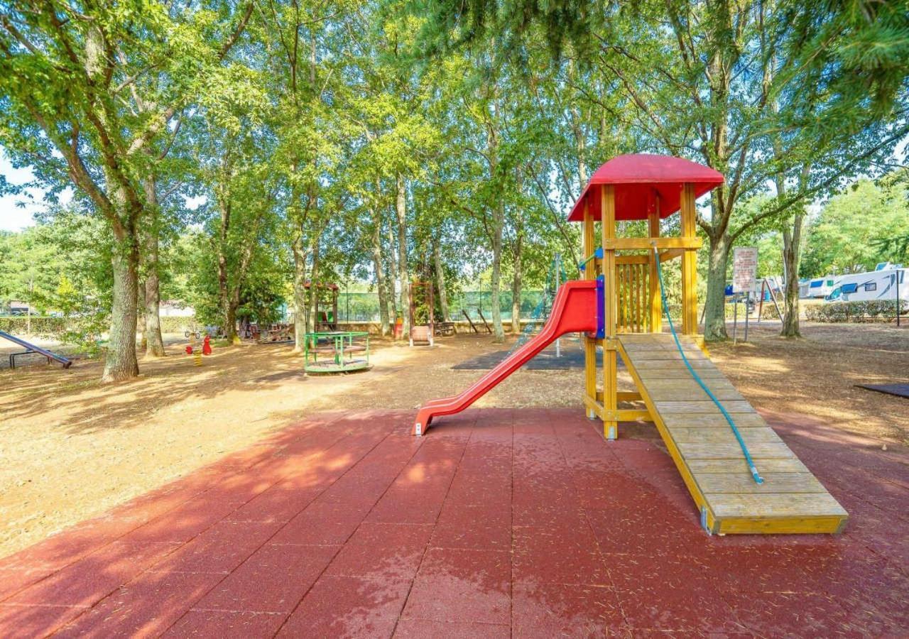 Camping Bijela Uvala - Eurocamp I Homair Porec Bagian luar foto